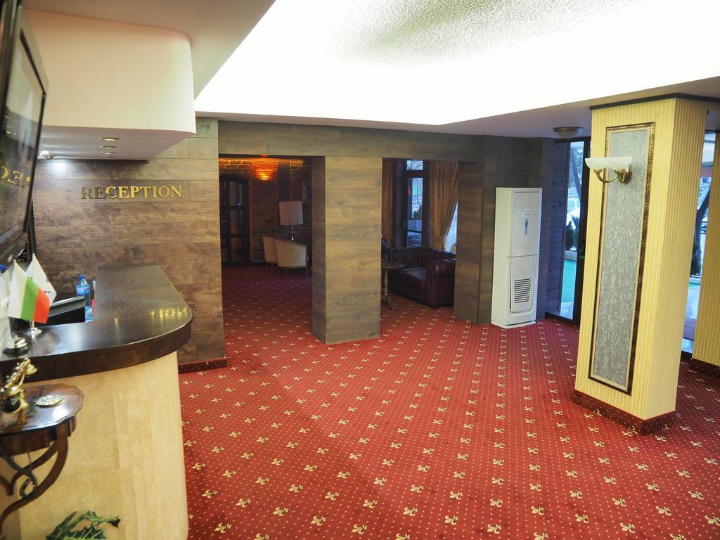 ווידין Bononia Hotel מראה חיצוני תמונה