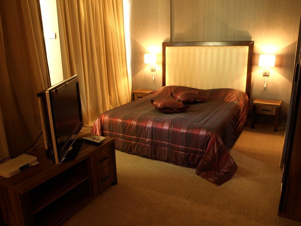 ווידין Bononia Hotel חדר תמונה