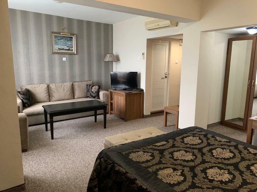 ווידין Bononia Hotel מראה חיצוני תמונה